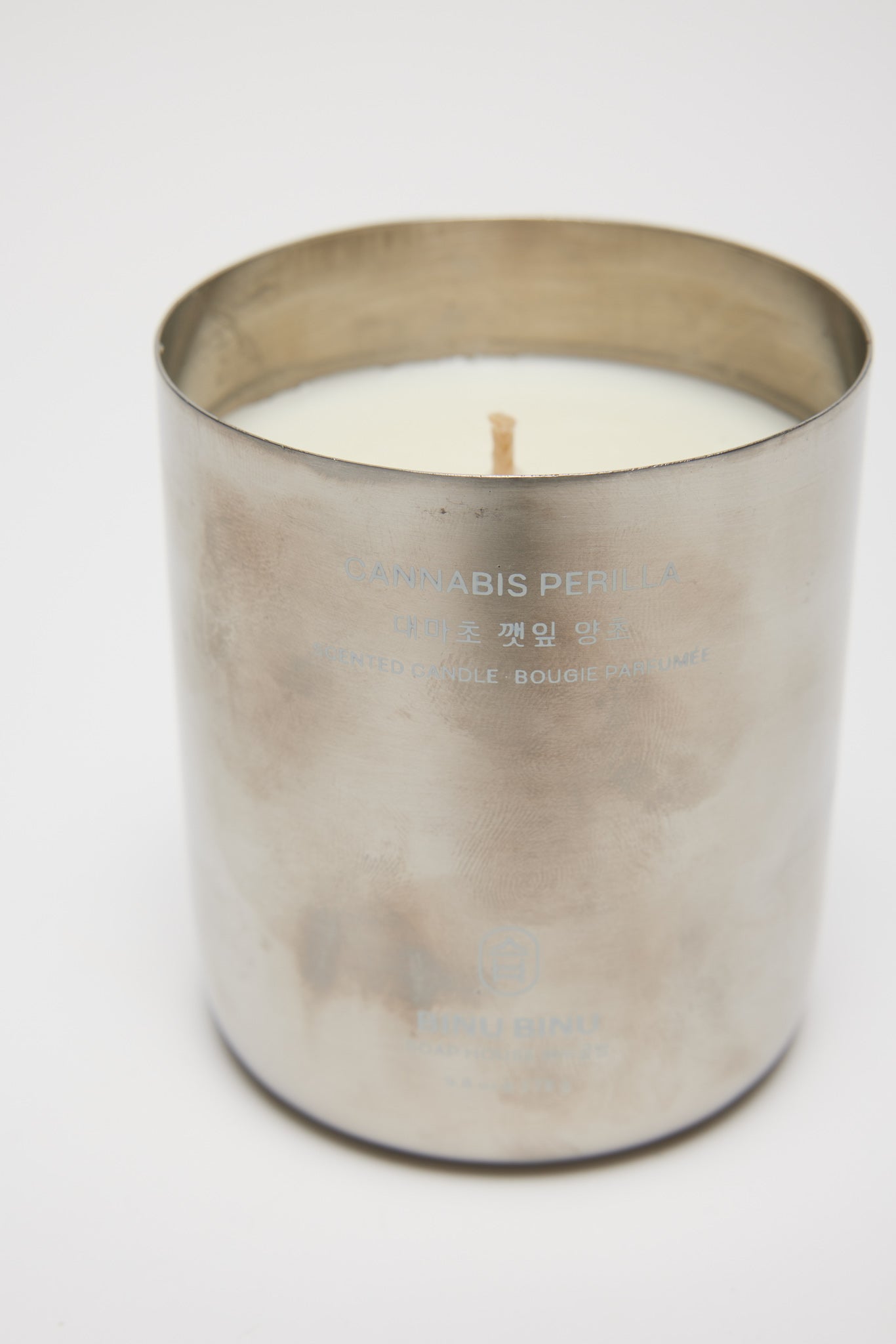 Binu Binu Candle - Cannabis Perilla