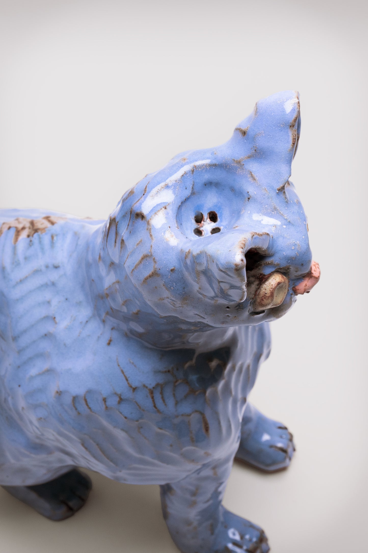 Ceramic Kitties by Richard Nam